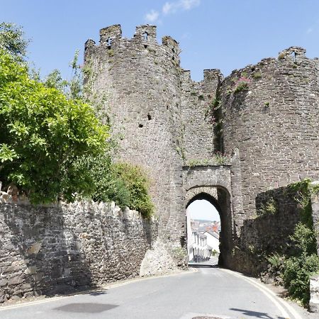 Llys Madoc, Basement Apartment Penmaenmawr Bagian luar foto