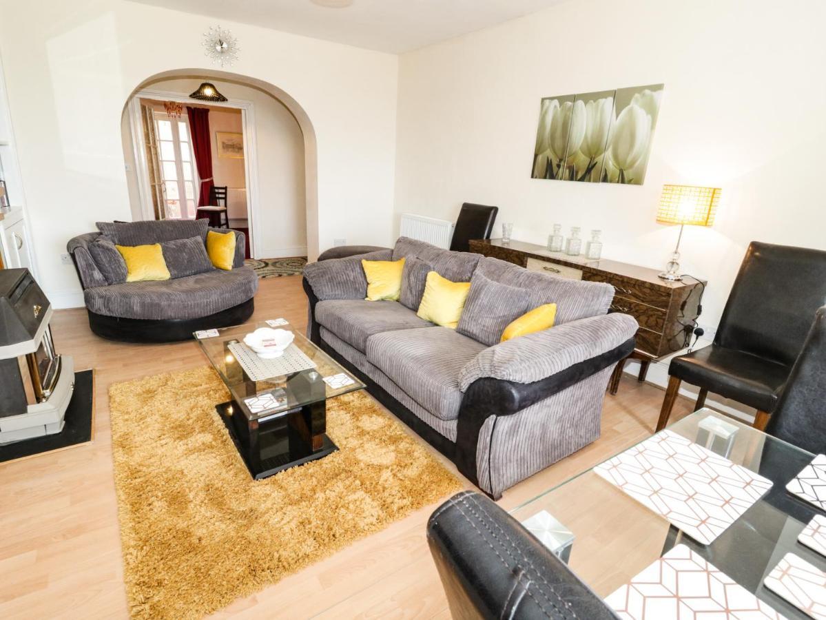Llys Madoc, Basement Apartment Penmaenmawr Bagian luar foto