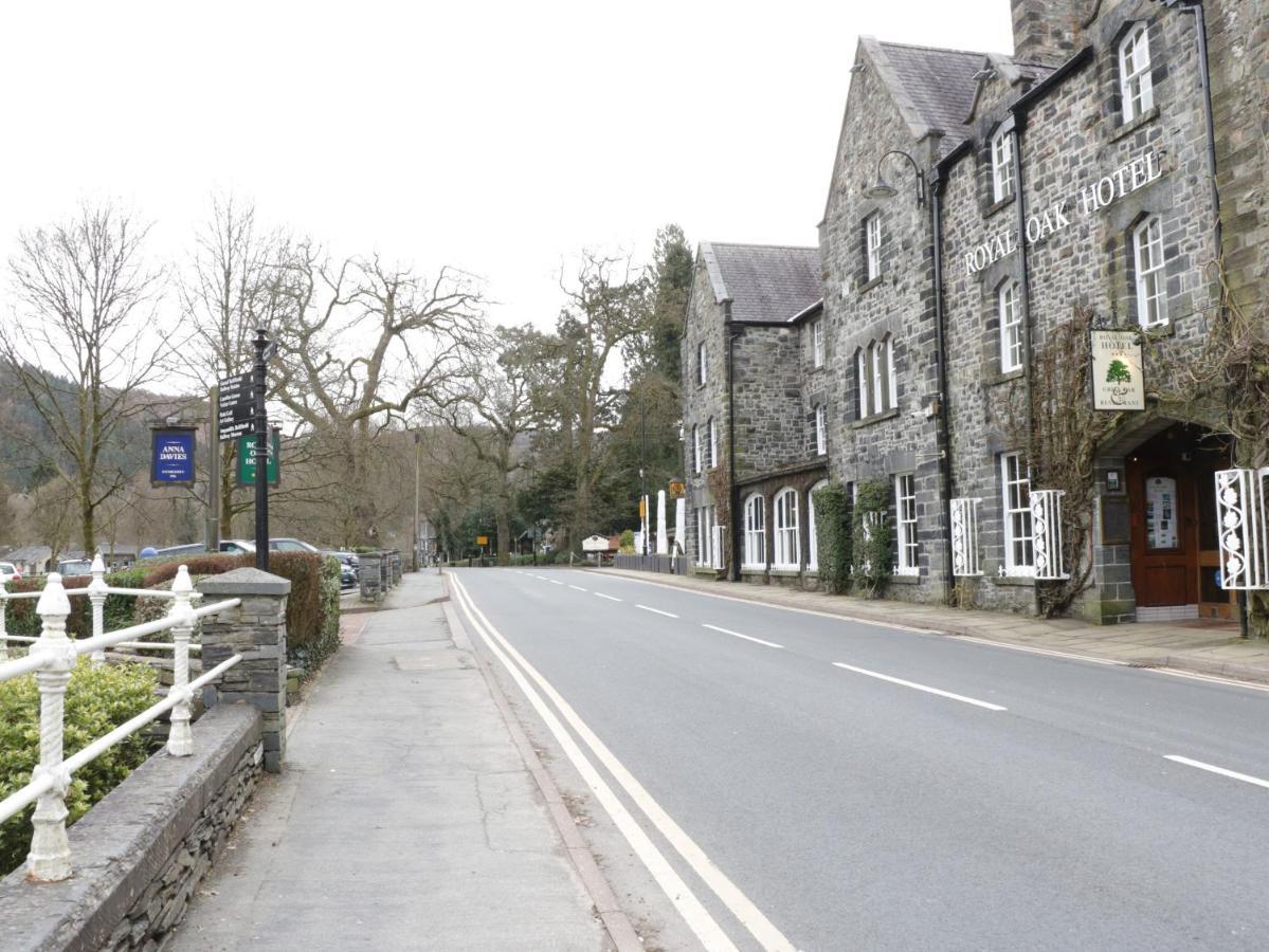 Llys Madoc, Basement Apartment Penmaenmawr Bagian luar foto